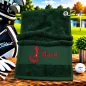 Preview: Personalisiertes Golfhandtuch in Dunkelgrün mit Golferin und Wunschname