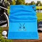 Preview: Golfhandtuch Türkisblau Personalisiert mit Golfmotiv und Initialen