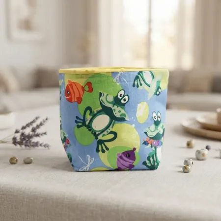 Bestickter Stoffkorb mit Frosch-Motiv aus Baumwolle