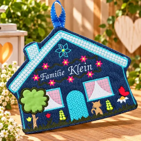 Haustürschild Familie Klein aus Jeans bestickt 23 x 17 cm