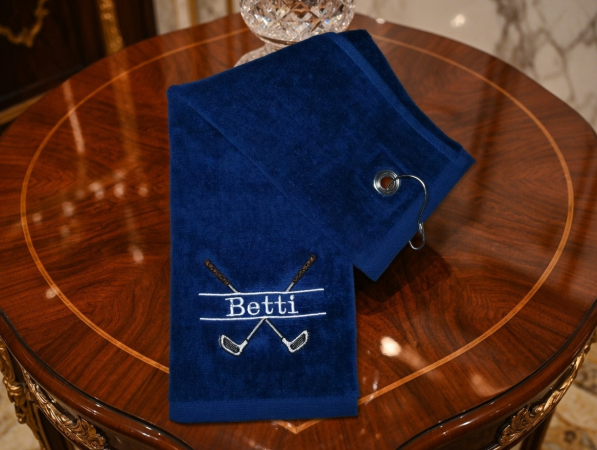 Personalisiertes Golfhandtuch mit Name bestickt