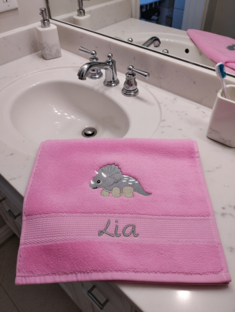 Dino Handtuch mit Namen