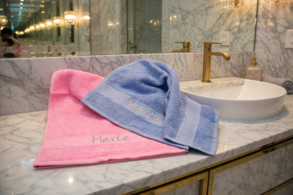 Preview: Handtücher mit Namen