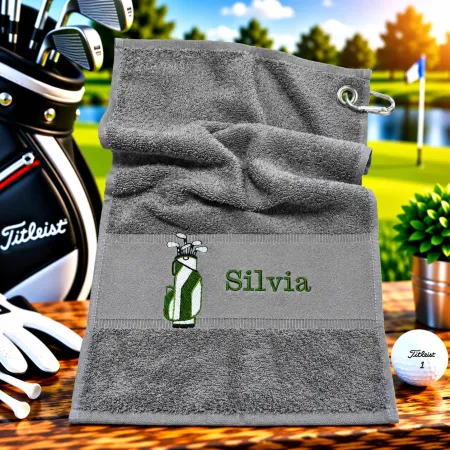 Preview: Golfhandtuch Mittelgrau Personalisiert mit Golftasche und Namen in Dunkelgrün