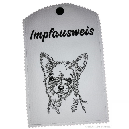 Weiße Impfausweishülle Chihuahua fertig bestickt