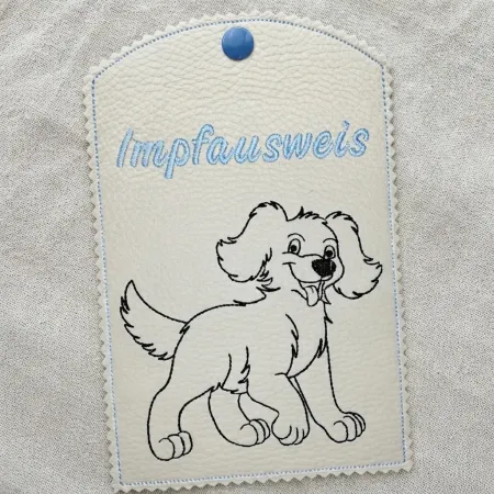 Beige Impfausweishülle mit Schriftzug Impfausweis fertig bestickt