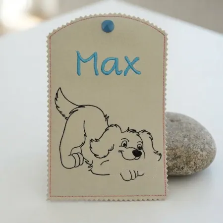 Preview: Impfpasshülle mit Hunderassemotiv Name Max