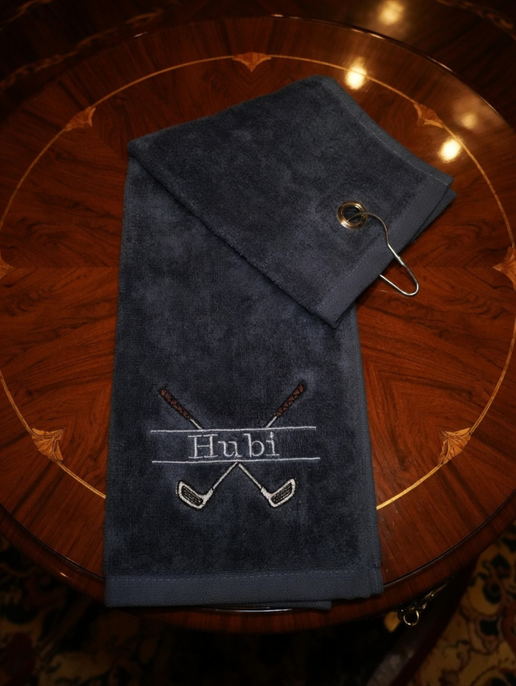 Personalisiertes Golfhandtuch mit Name bestickt