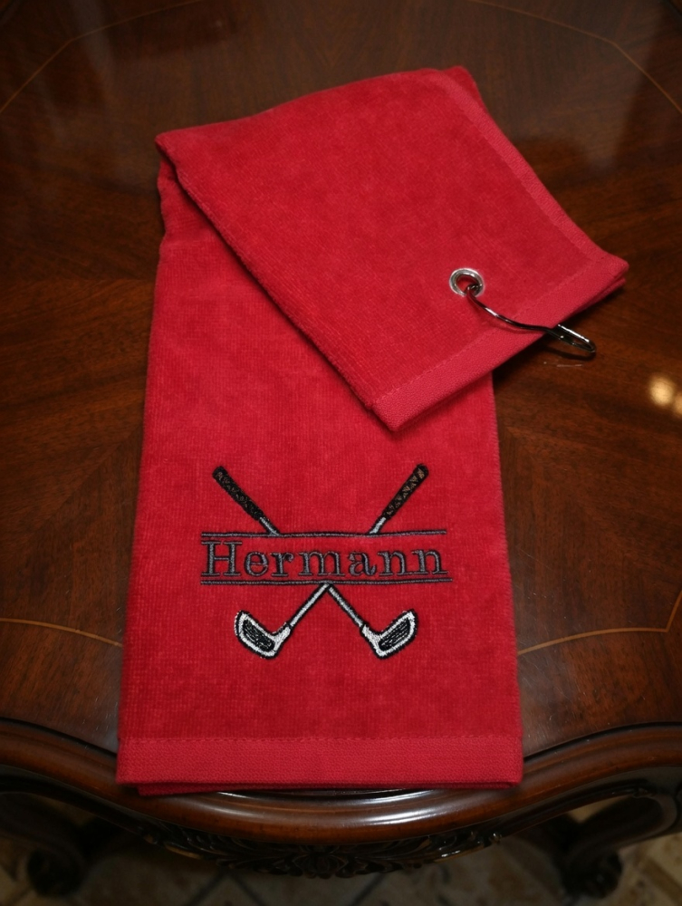 Personalisiertes Golfhandtuch mit Name bestickt