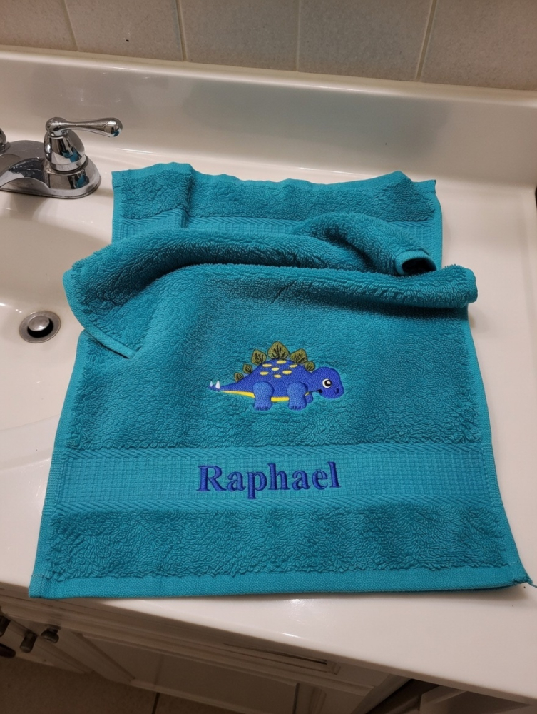 Dinosaurier Handtuch mit Namen besticken